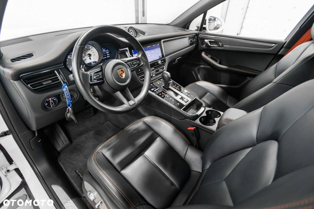 Porsche Macan Standard - 22