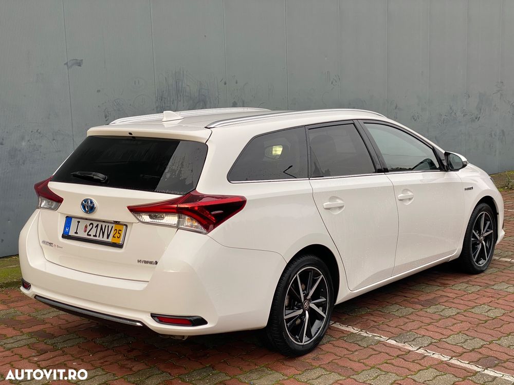 Toyota Auris 1.8 L VVT-i TS Hybrid Sol+ - 3