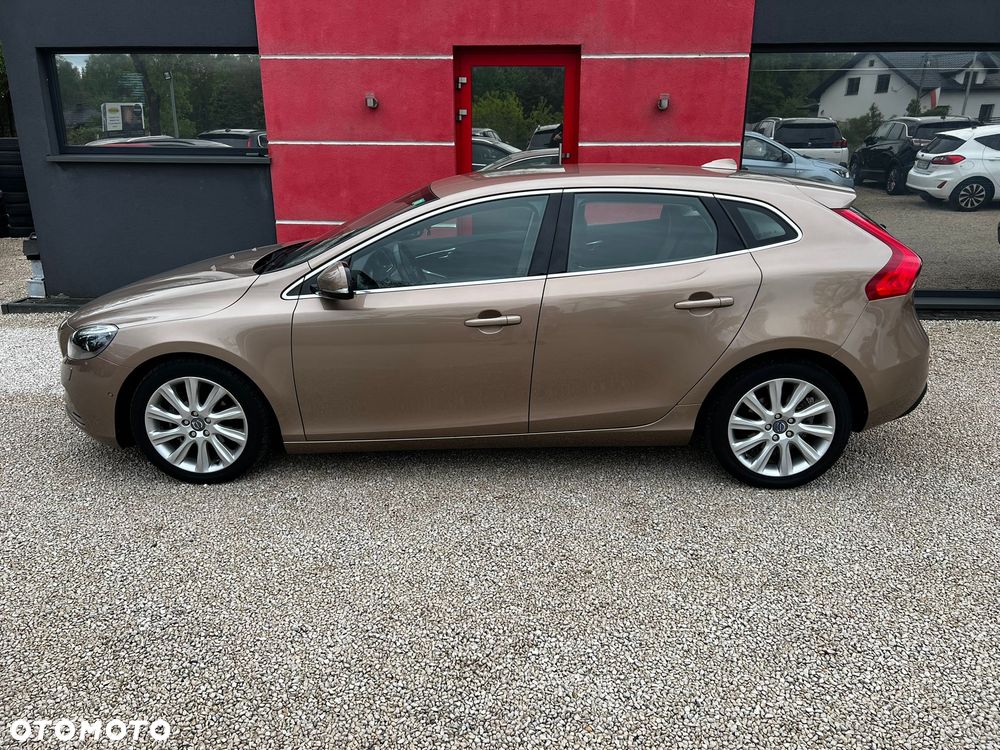 Volvo V40 D2 Summum - 12