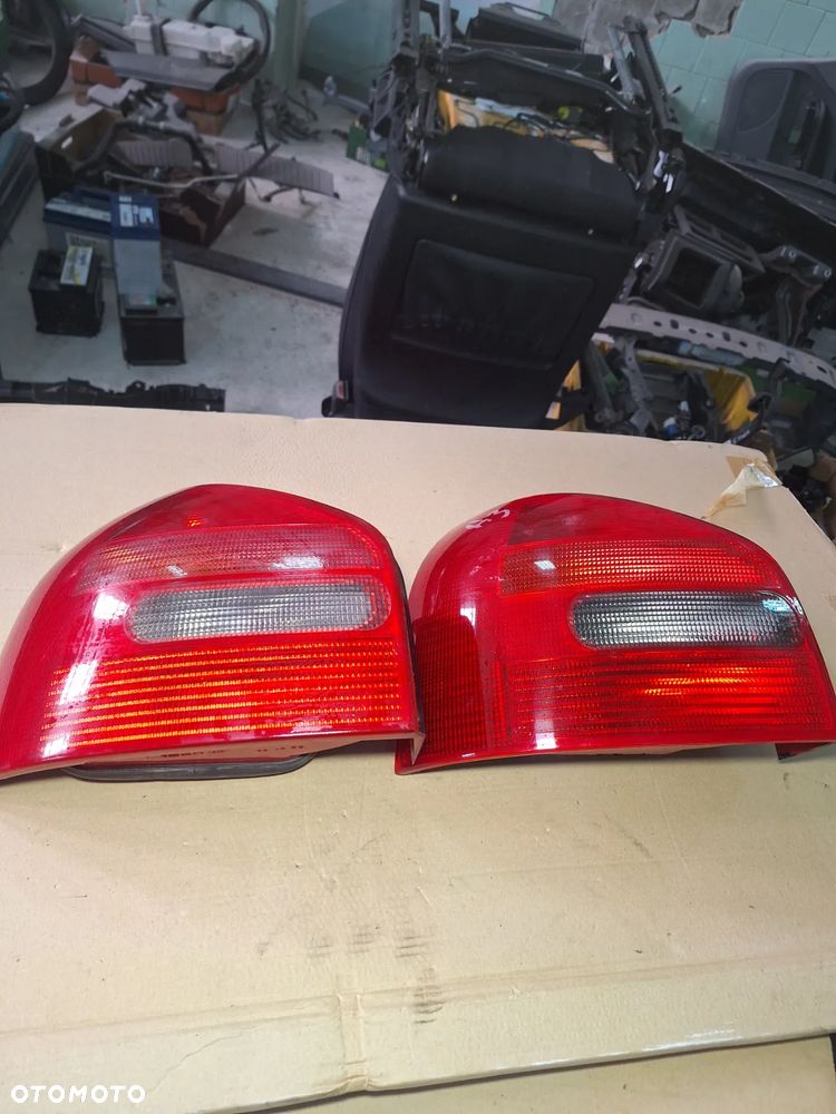 lampa lewa tył  AUDI A3 8L