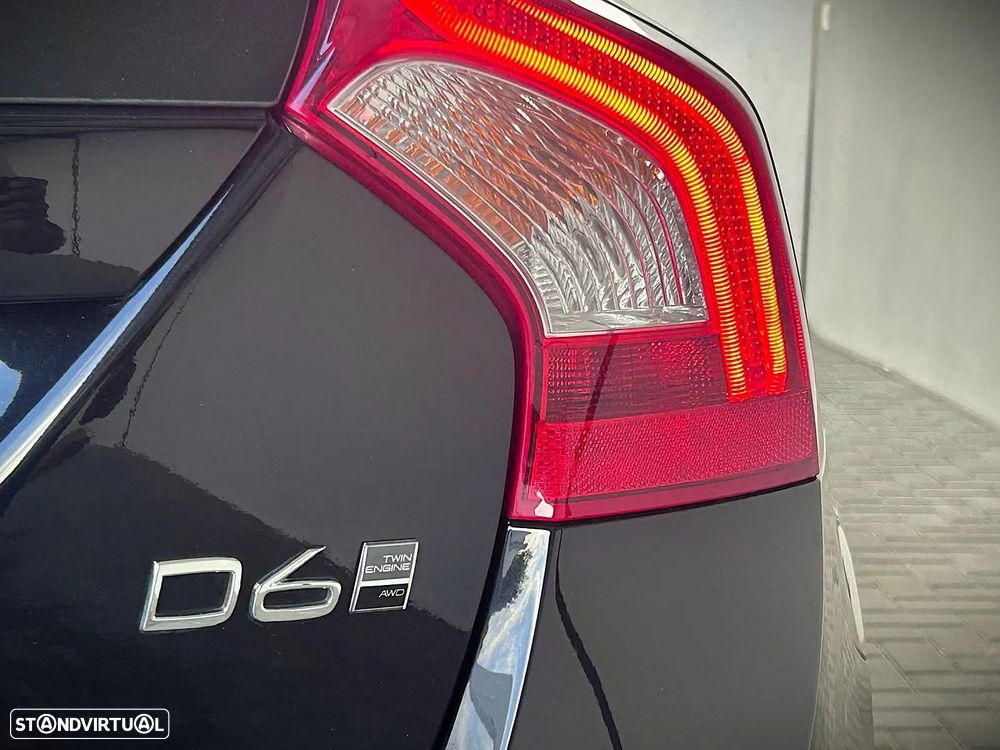 Volvo V60 2.4 D6 Momentum AWD Phev - 16