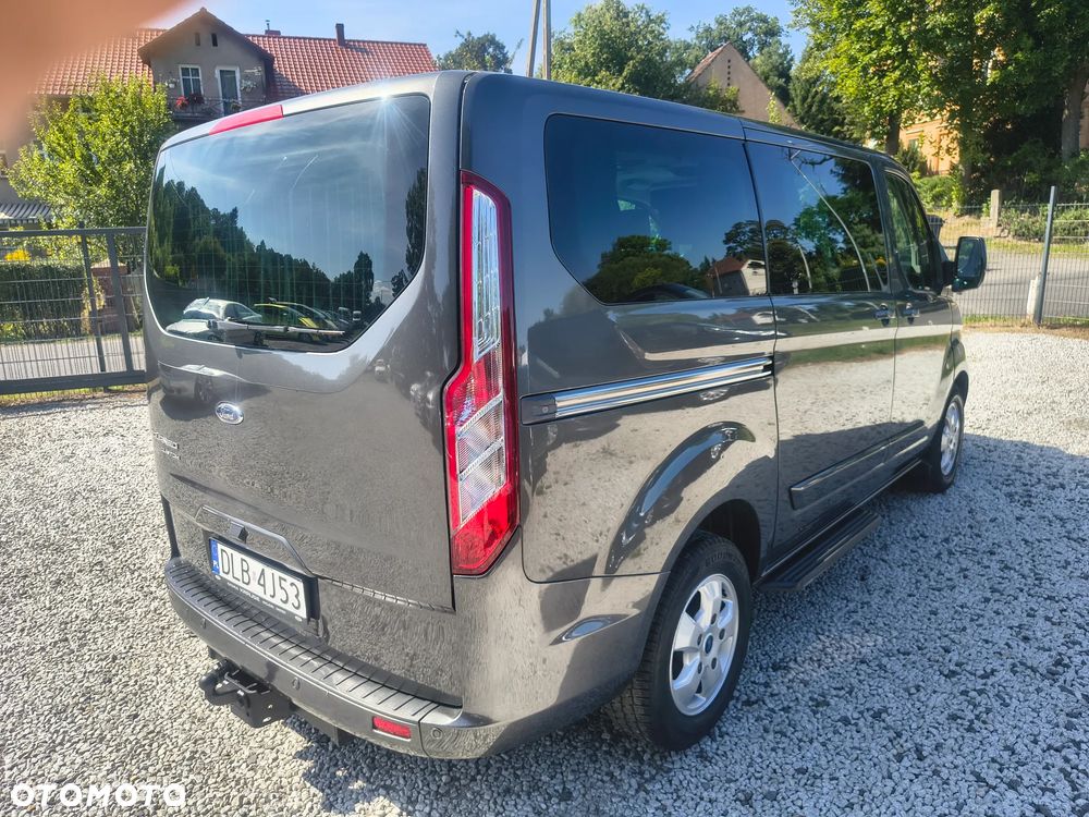 Ford Tourneo Custom - 6