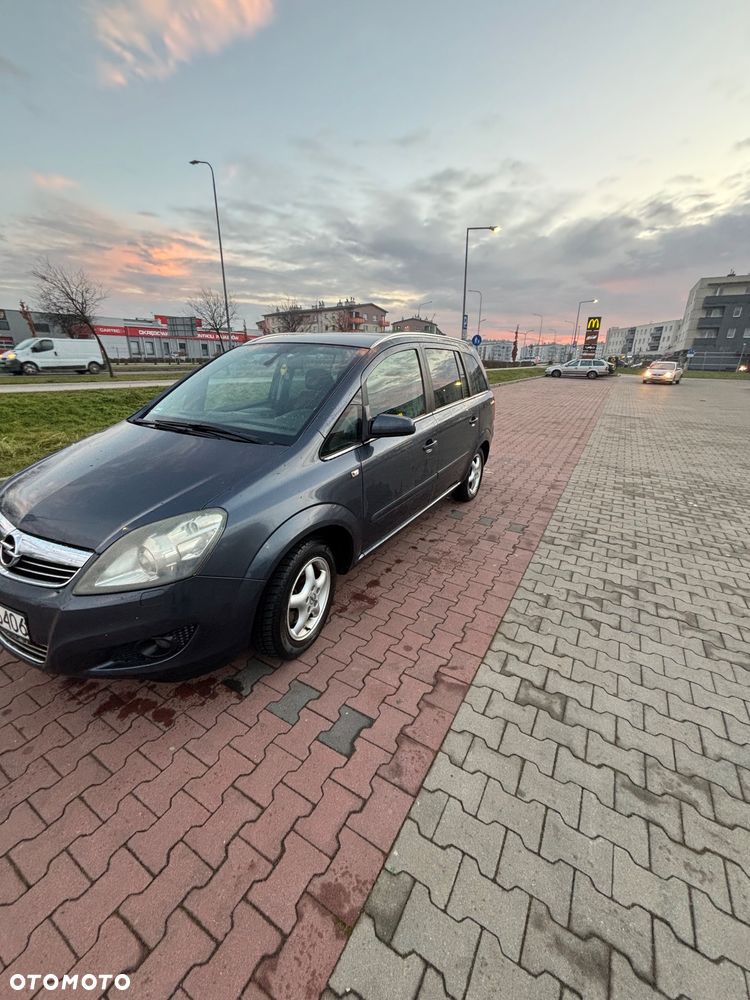 Opel Zafira 1.8 Edition 111 Jahre - 12