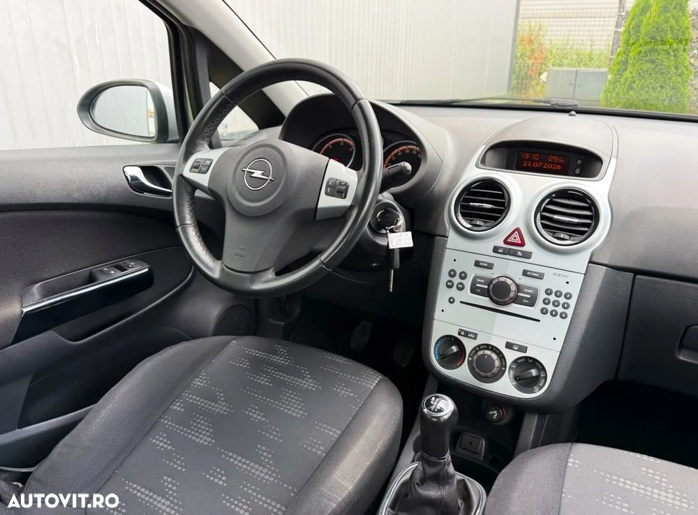 Opel Corsa 1.2 Essentia - 14