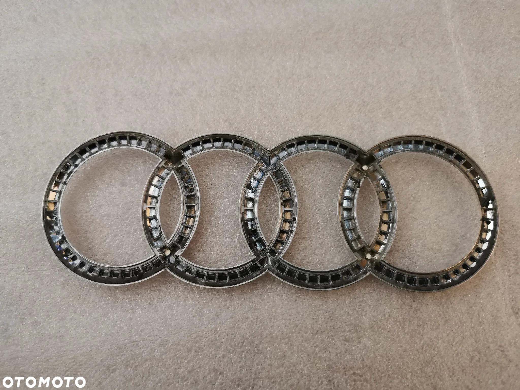 Audi A8 d4 Q5 Q7 R8 Emblemat tył klapy bagażnika logo znaczek 4H0853742A - 2