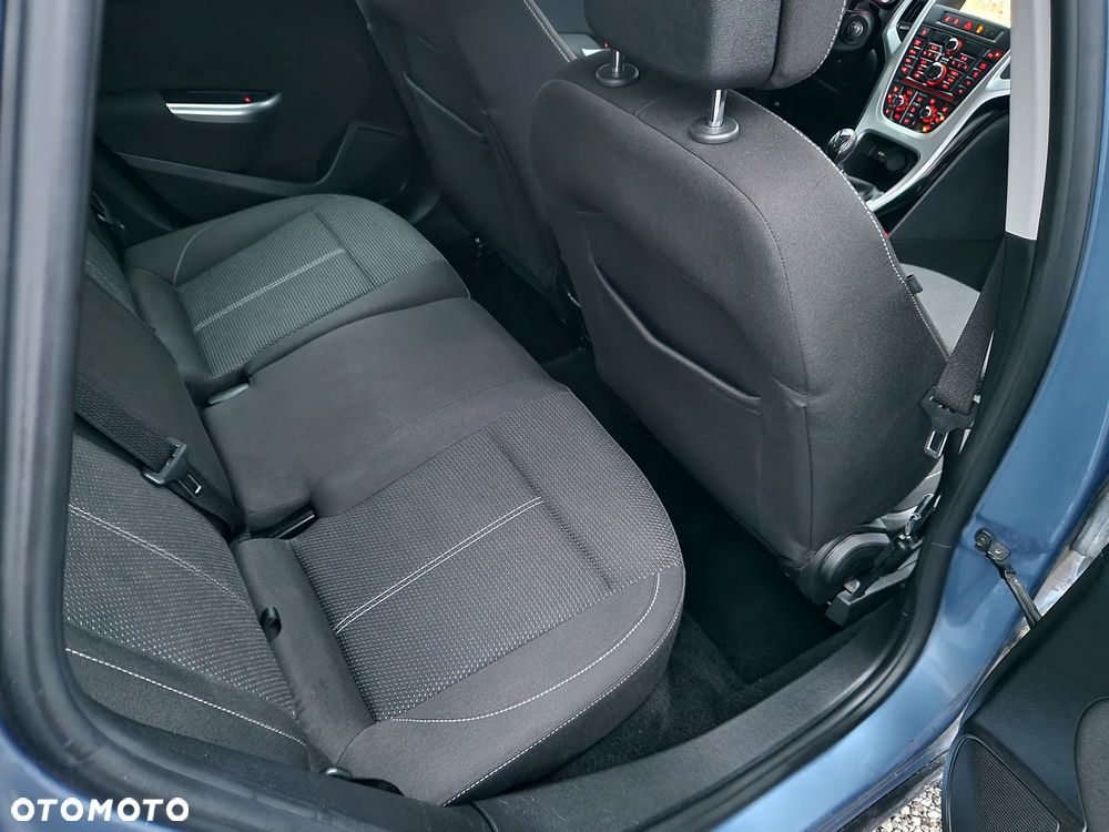 Opel Astra 1.4 Turbo Innovation - 23