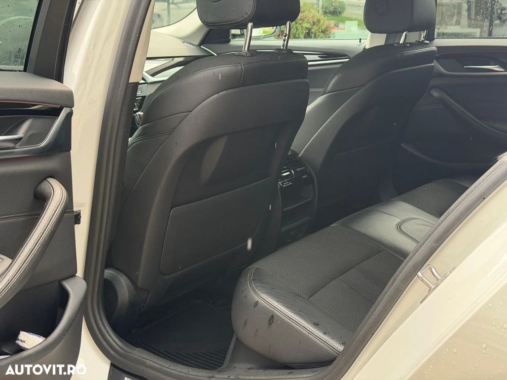 BMW Seria 5 520i AT - 7