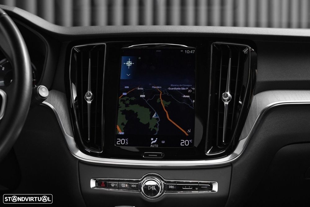 Volvo V60 2.0 B4 Momentum Geartronic - 16