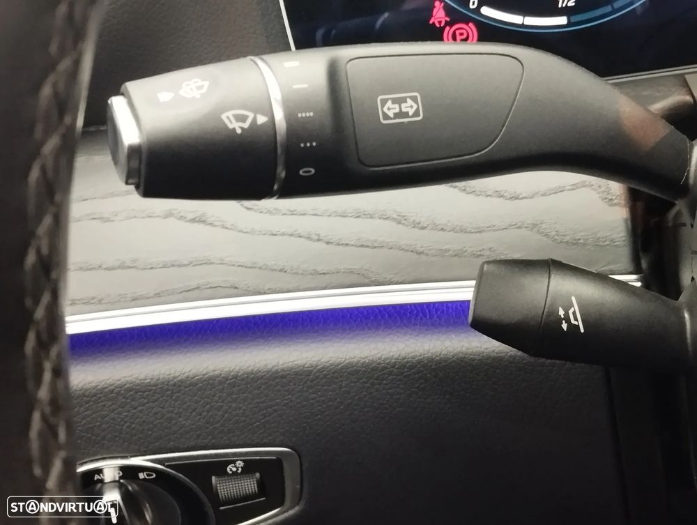 Mercedes-Benz E 220 d AMG Line - 33