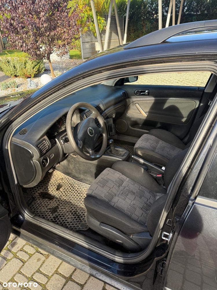 Volkswagen Passat - 6