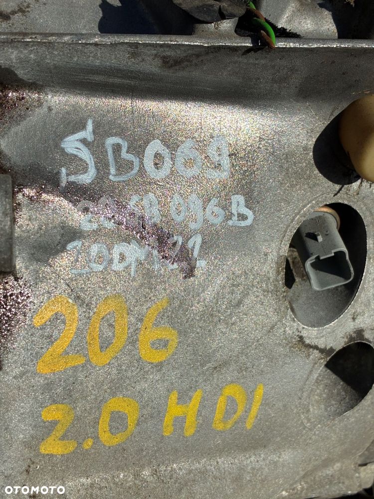 PEUGEOT 2.0HDI 20DM22 2868096 SKRZYNIA BIEGÓW Manualna  5-biegowa - 2