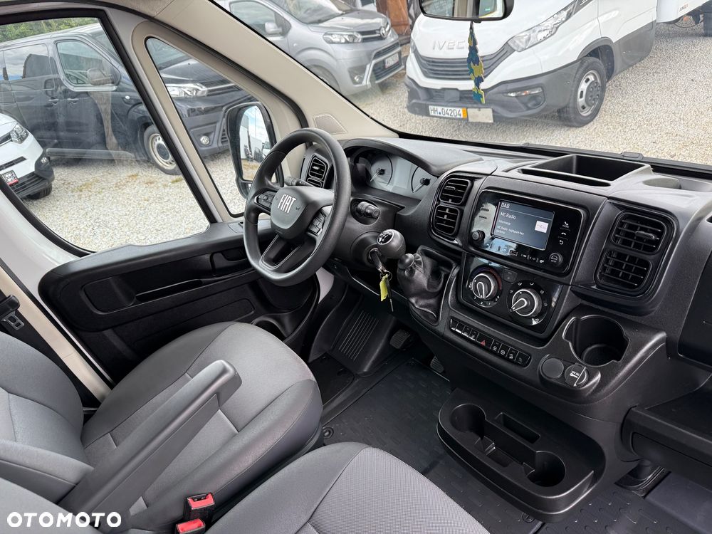 Fiat 2025/Ducato 7 osobowy/skrzynia MAXI/klima/tempomat/hak 3 tony/traction+/full asystenci - 15