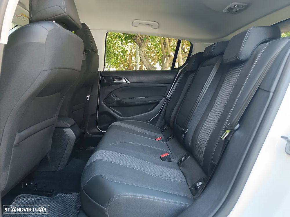 Peugeot 308 1.2 PureTech Allure - 14