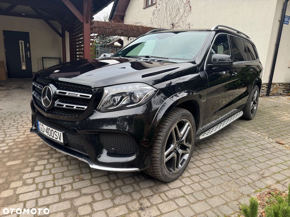 Mercedes-Benz GLS - 1