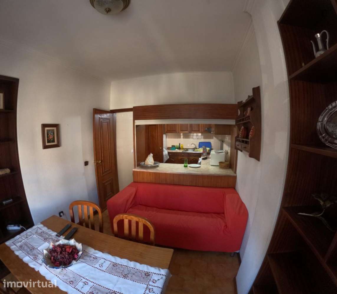 Quarto - localizado em Montes Claros Coimbra - Grande imagem: 3/7