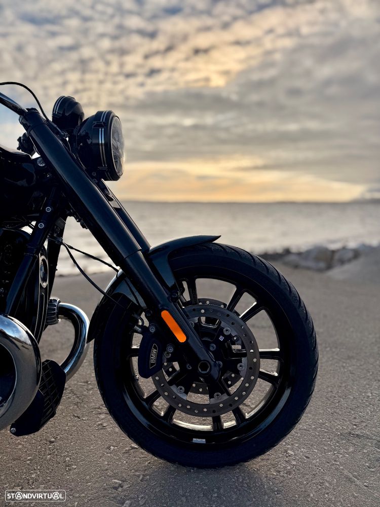 BMW R 18 Roland Sands - 3