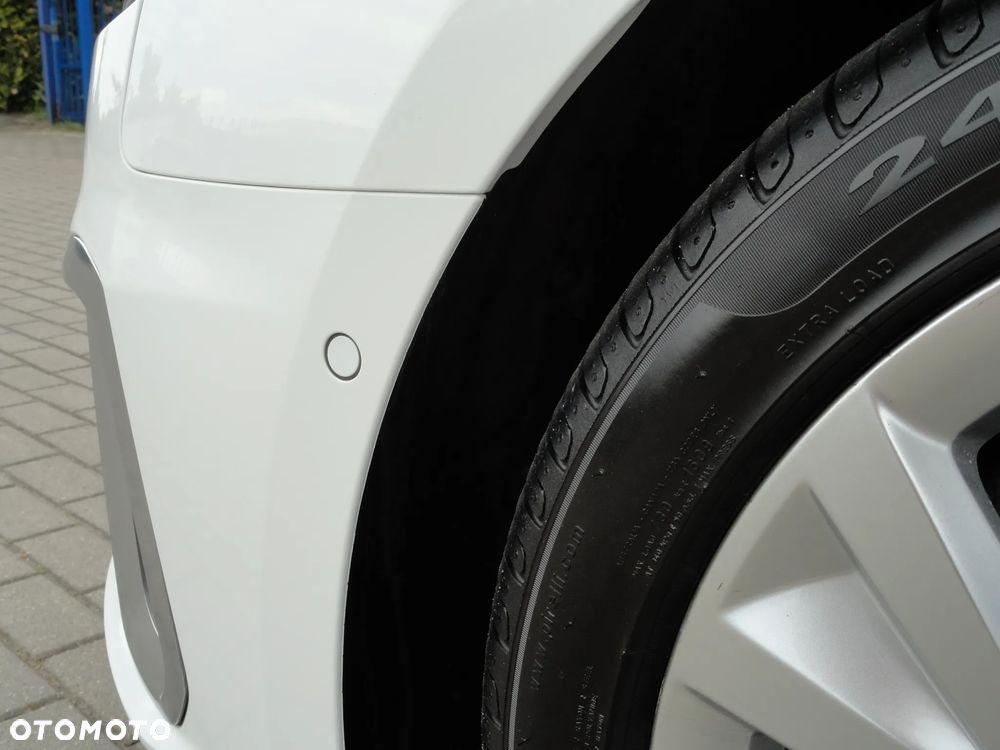 Audi A4 Avant 35 TDI mHEV S Line S tronic - 32