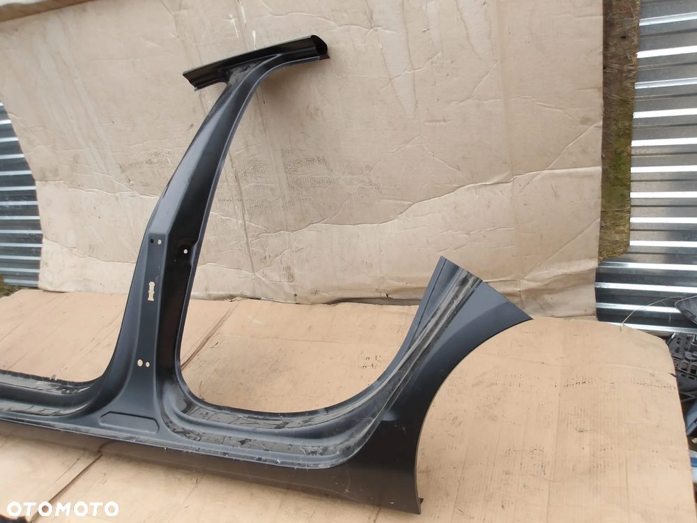SLUPEK PROG LEWY AUDI A4 B9 LIFT - 3