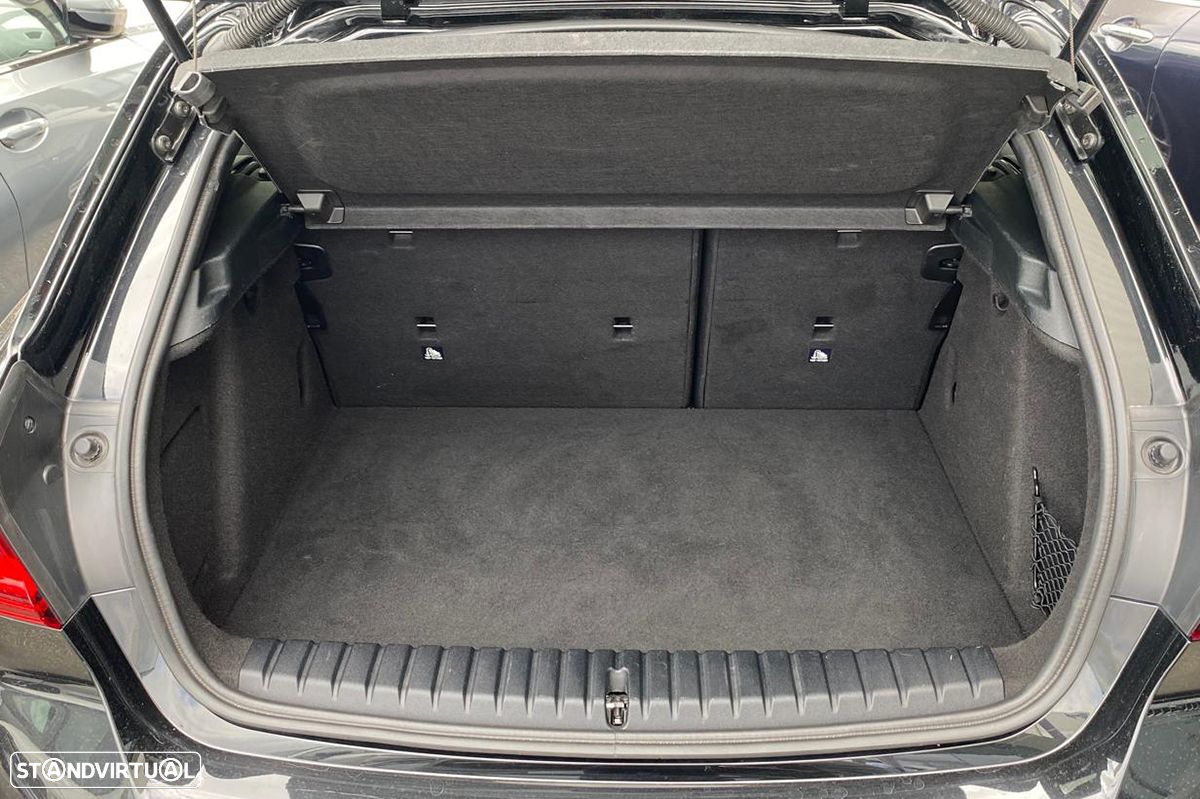 BMW 116 d Pack Desportivo M Auto - 17