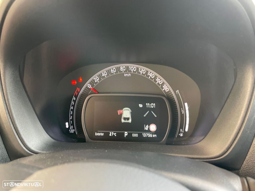 Toyota Aygo X 1.0 Pulse CVT - 9