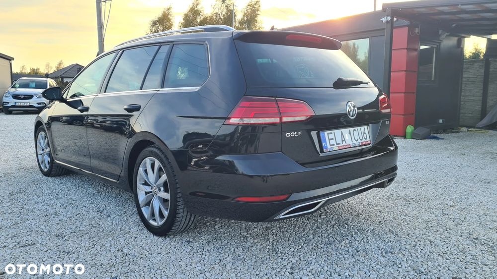 Volkswagen Golf - 26