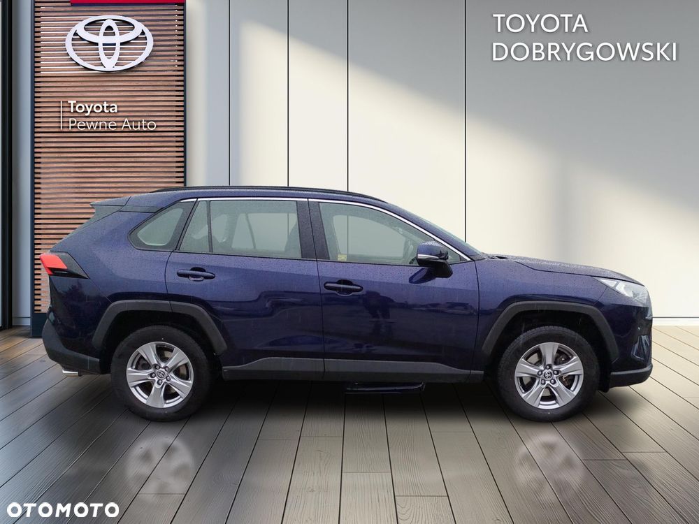 Toyota RAV4 - 6