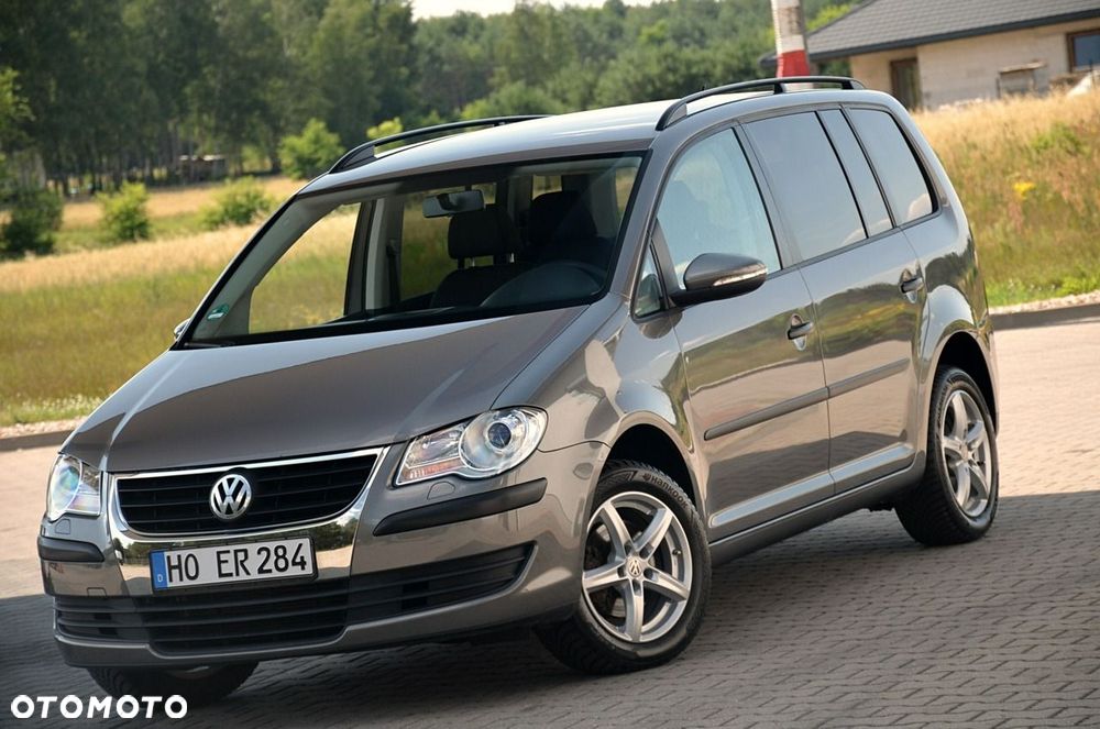 Volkswagen Touran - 5