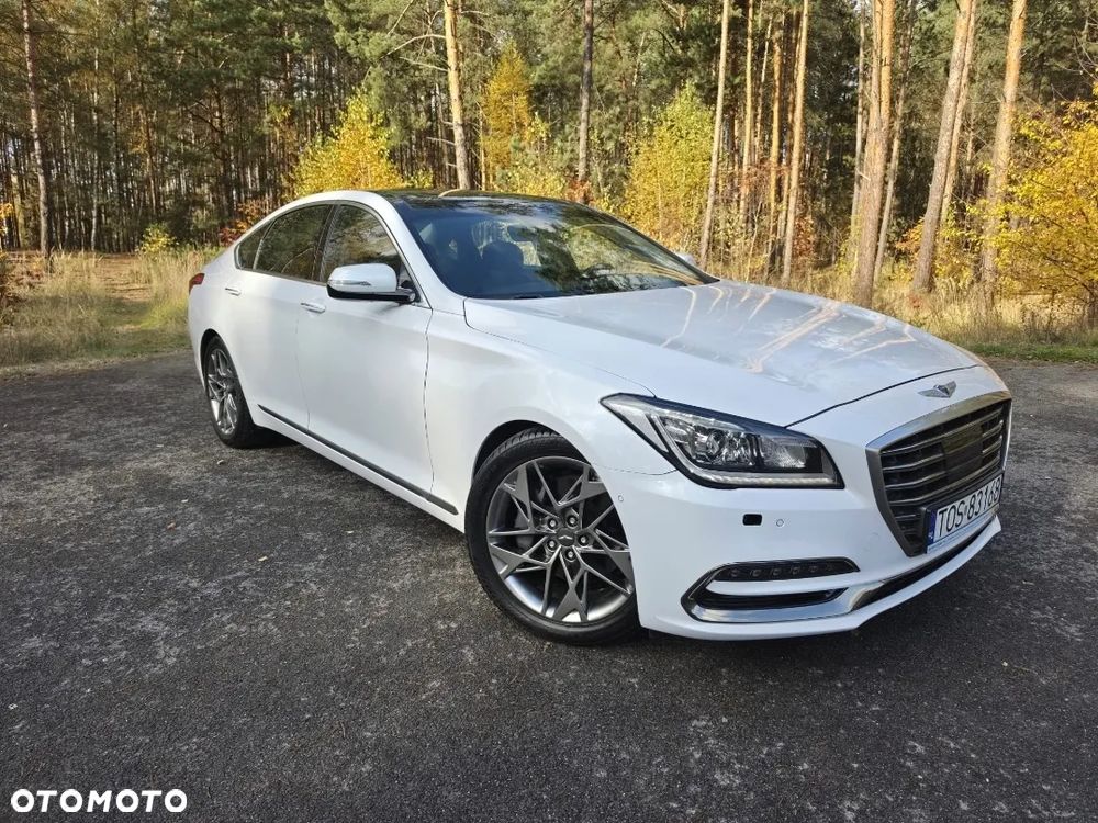 Hyundai Genesis 3.8 V6 GDI - 6