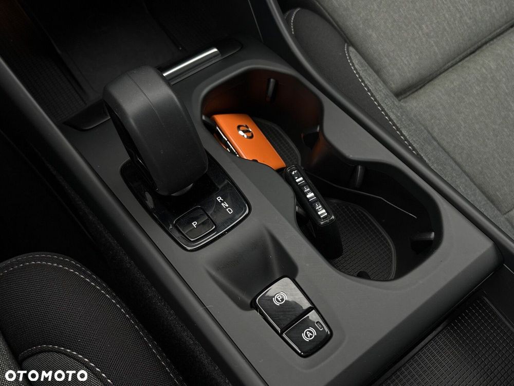 Volvo XC 40 T5 Plug-In Hybrid Core - 25
