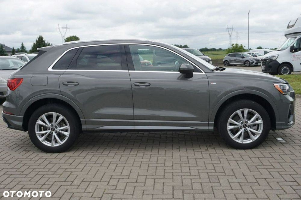 Audi Q3 45 TFSI Quattro S Line S tronic - 4