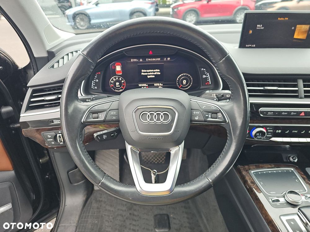 Audi Q7 - 10