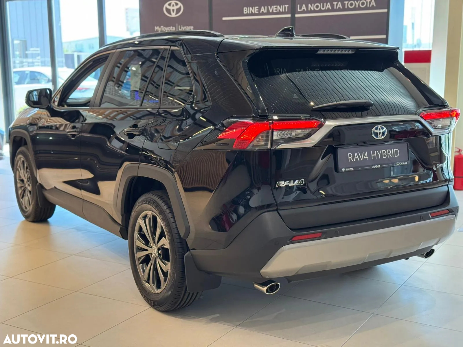 Toyota RAV4 2.5 Hybrid VVT-iE 4x4 Luxury - 4