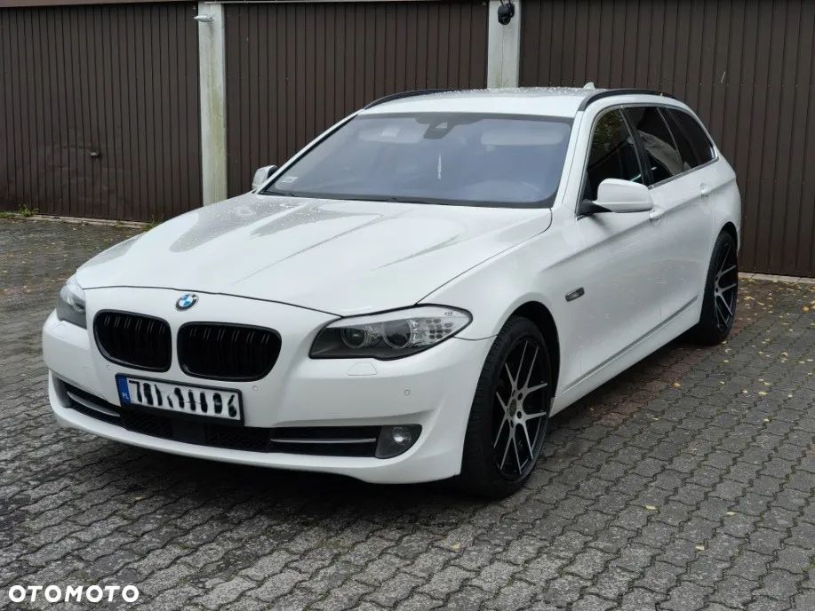 BMW Seria 5 525d xDrive - 1