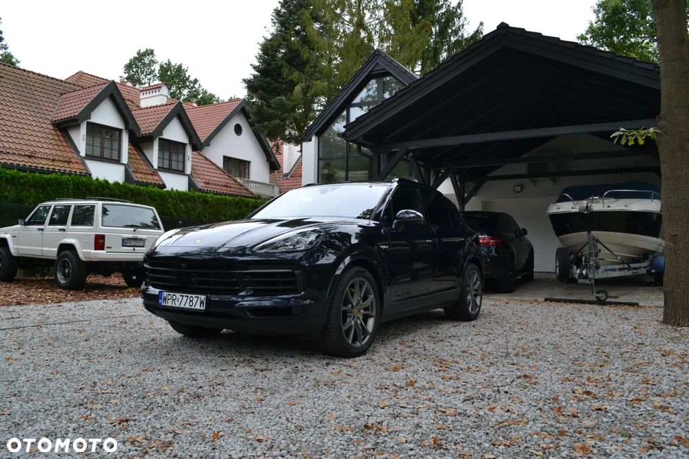 Porsche Cayenne E-Hybrid - 4