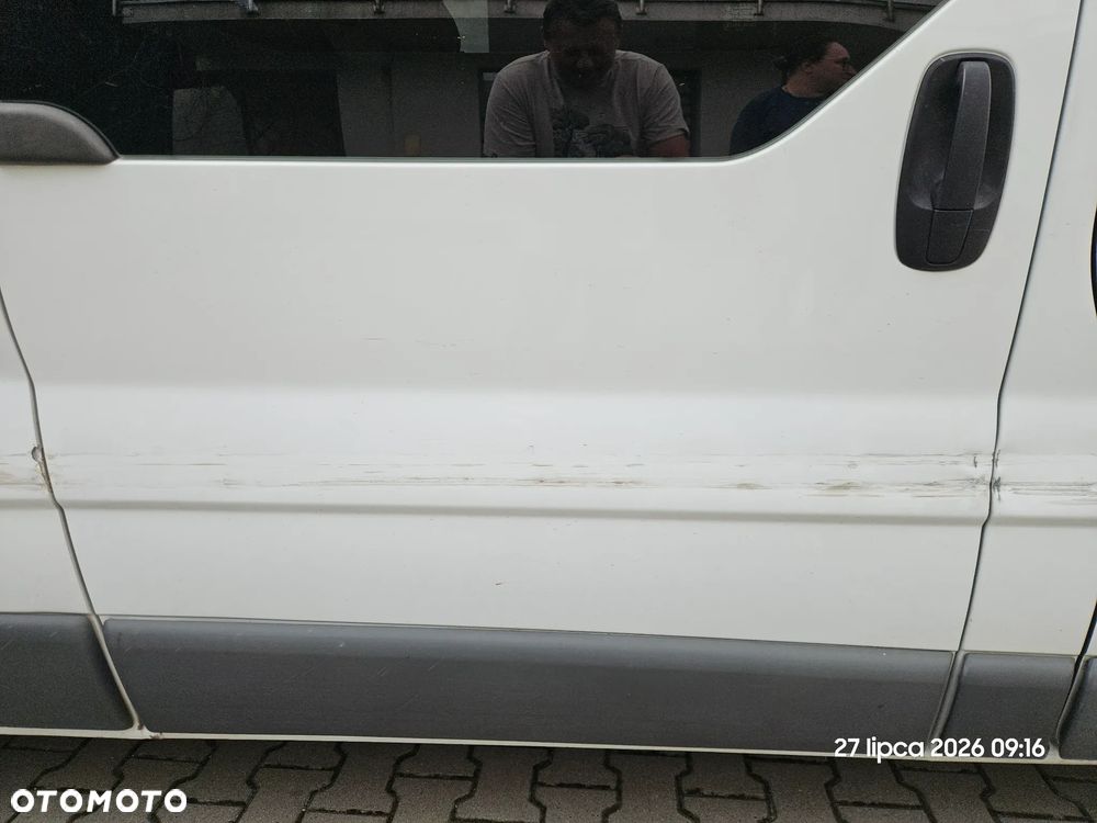 Opel Vivaro L2H1 2.9t - 10