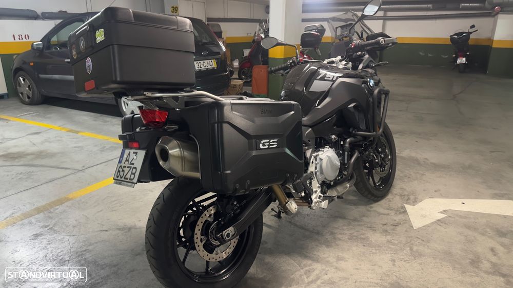 BMW F 750 GS Triple Black - 25