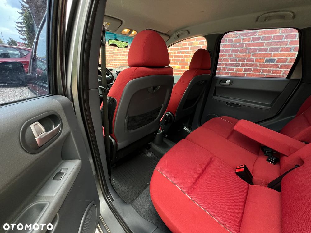 Mitsubishi Colt - 11