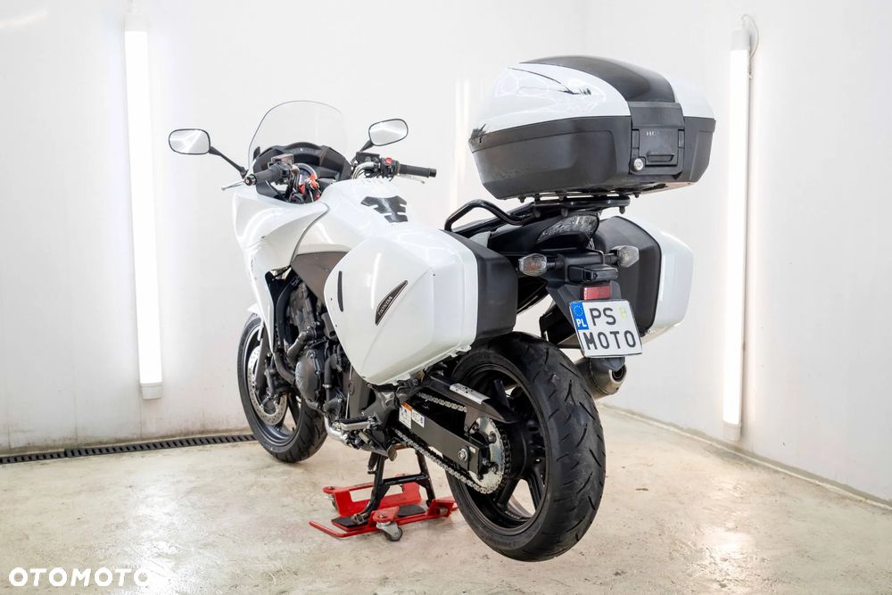 Honda CBF - 10