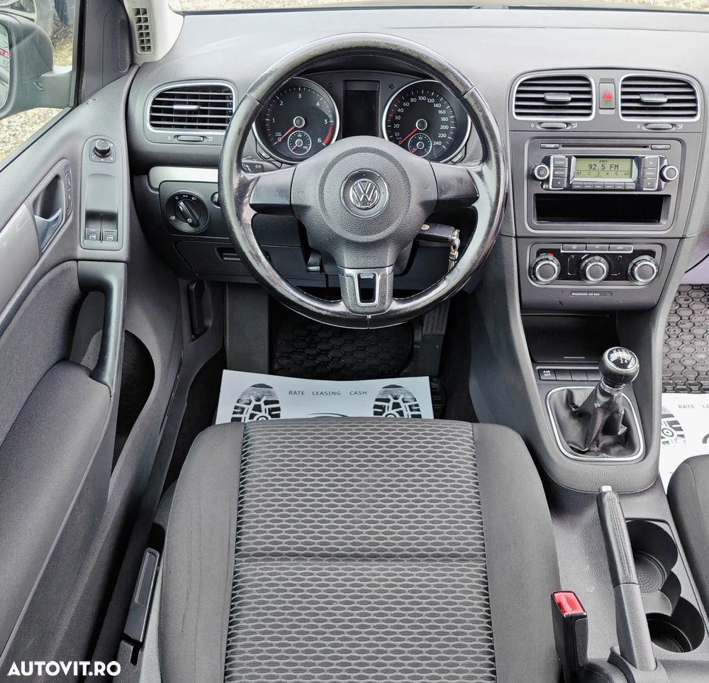 Volkswagen Golf - 18