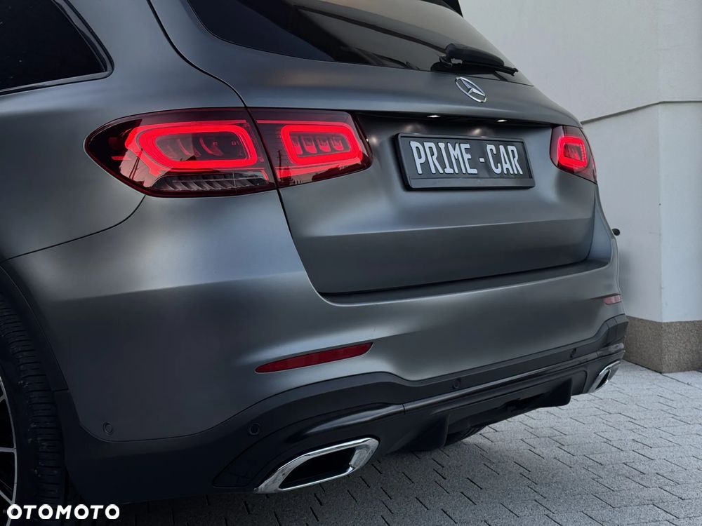 Mercedes-Benz GLC 220 d 4Matic 9G-TRONIC AMG Line - 10