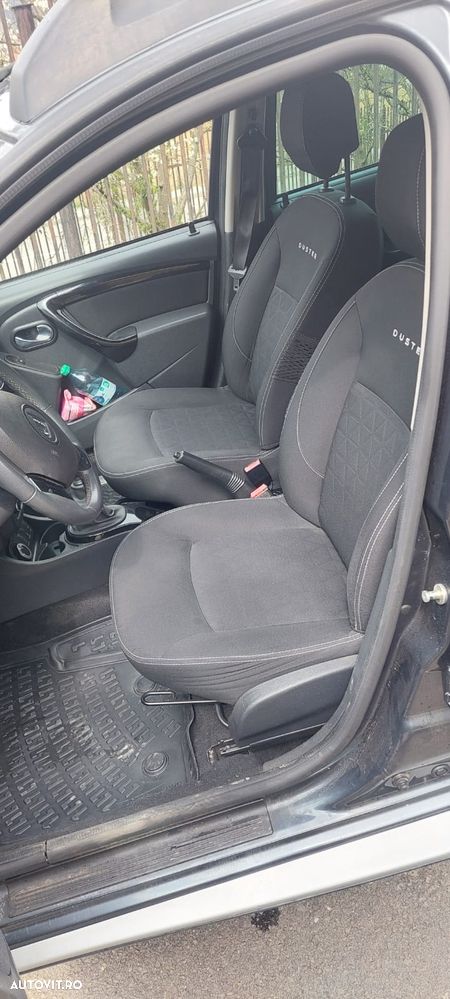 Dacia Duster 1.5 dCi 4x4 Prestige - 8