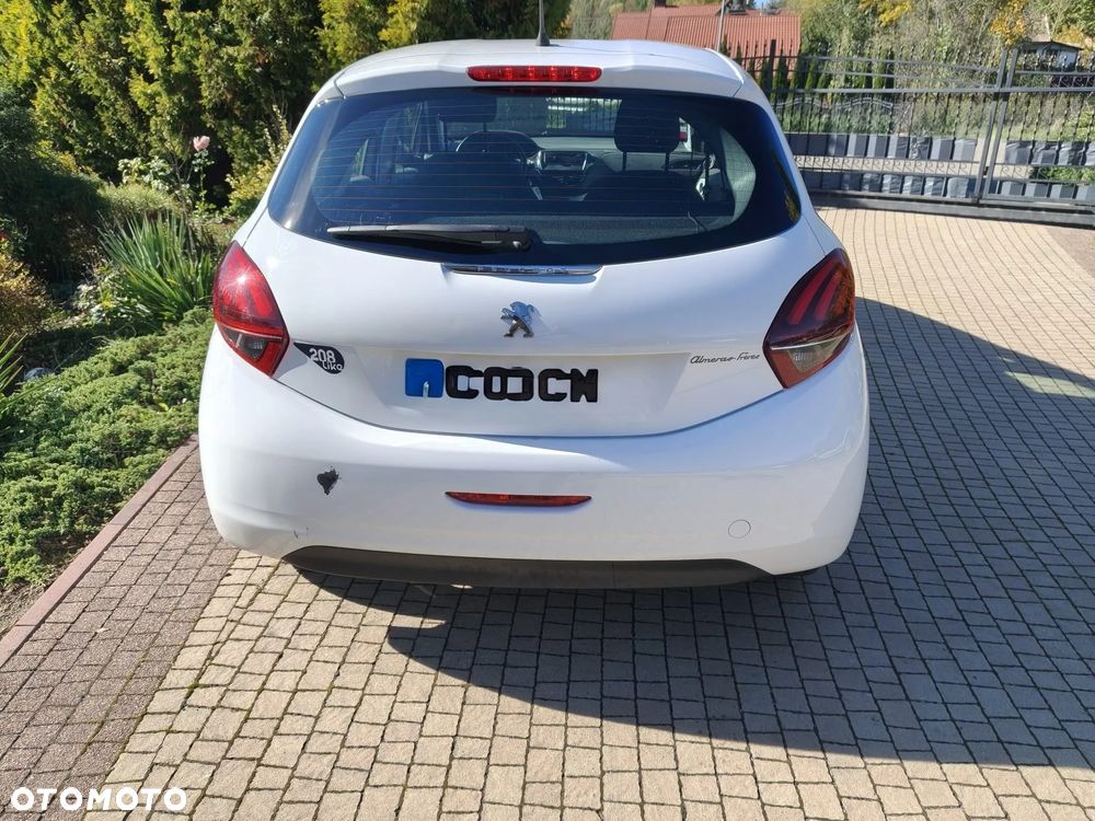 Peugeot 208 2019 photo 5