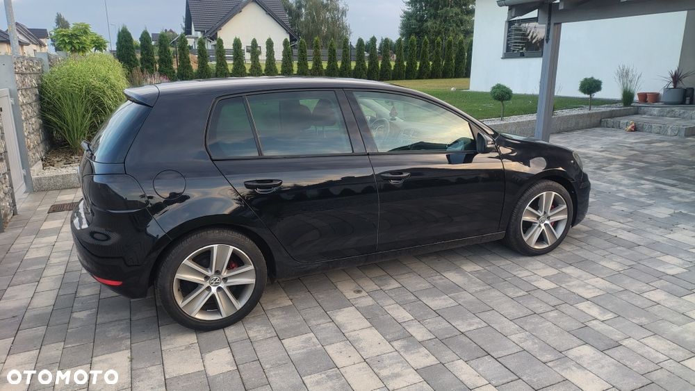 Volkswagen Golf - 5
