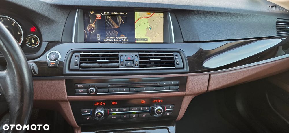 BMW Seria 5 525d Sport-Aut Luxury Line - 25