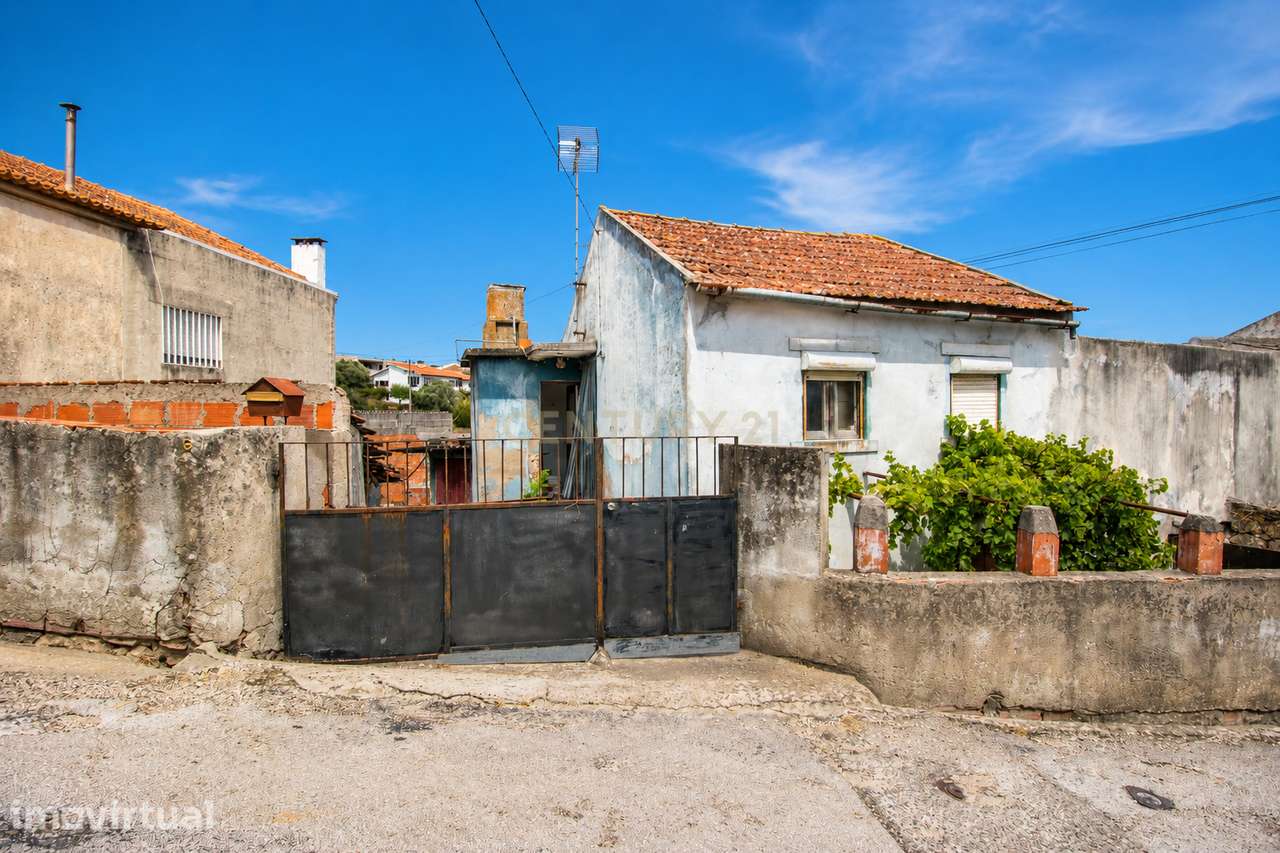 Moradia para recuperar com 250 m² em Vila Verde – Figueira da Foz - Grande imagem: 3/59