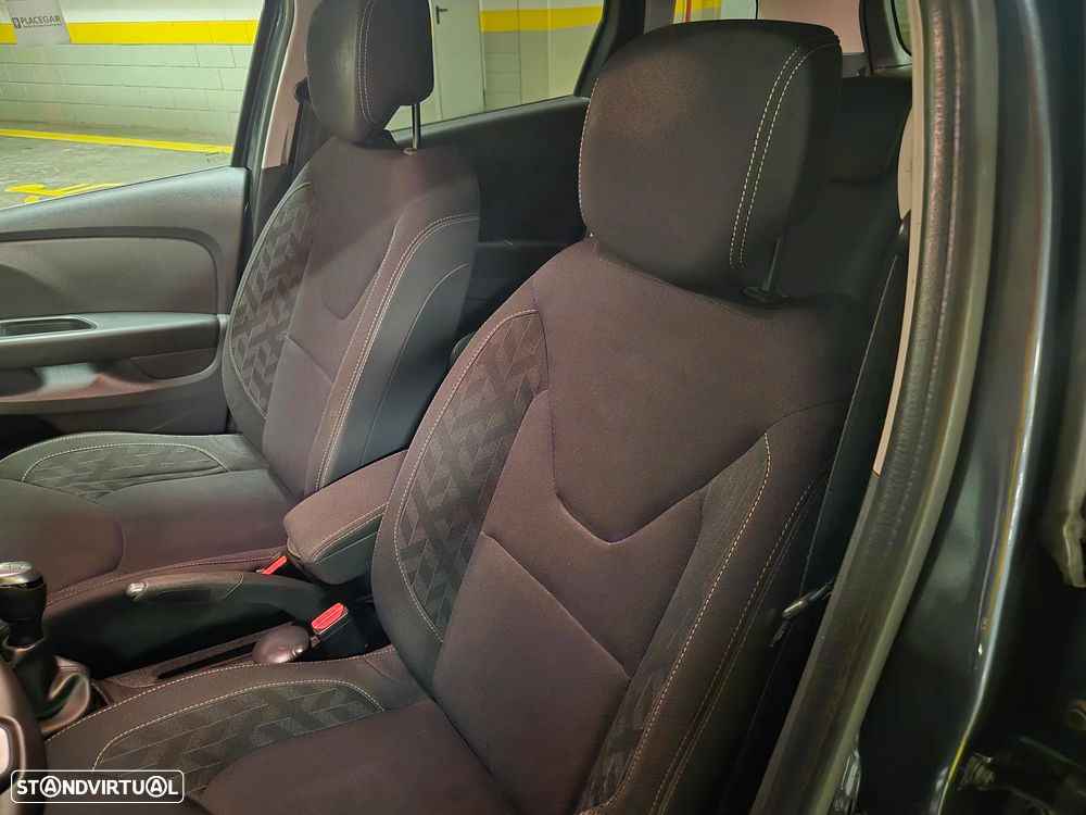 Renault Clio Sport Tourer dCi 90 Limited - 24