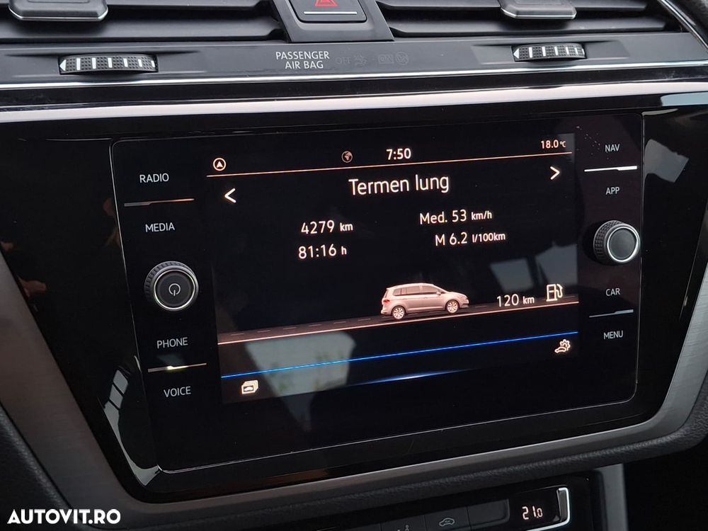 Volkswagen Touran - 21