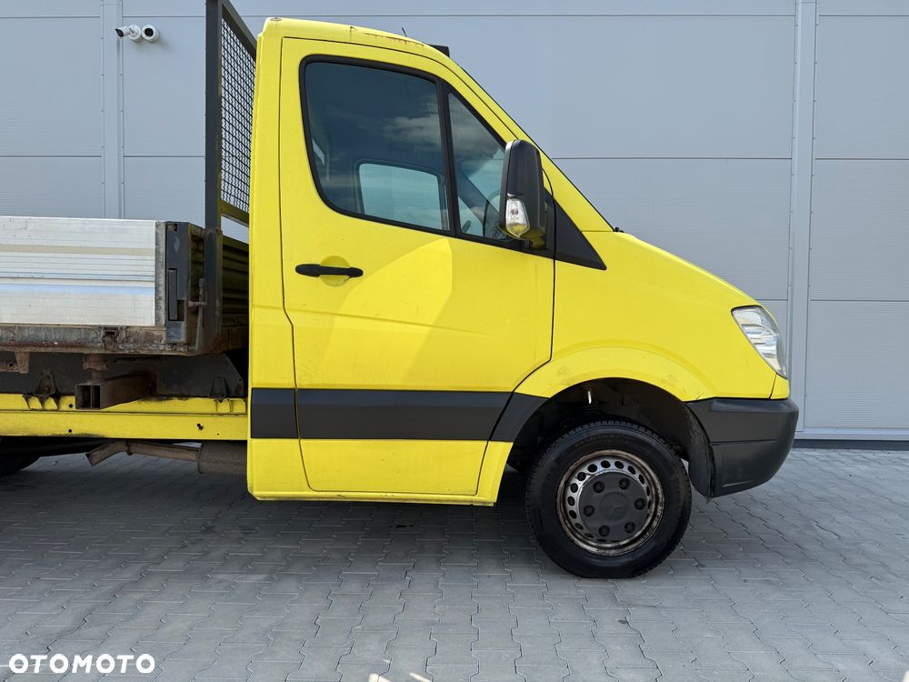 Mercedes-Benz Sprinter 516 - 19