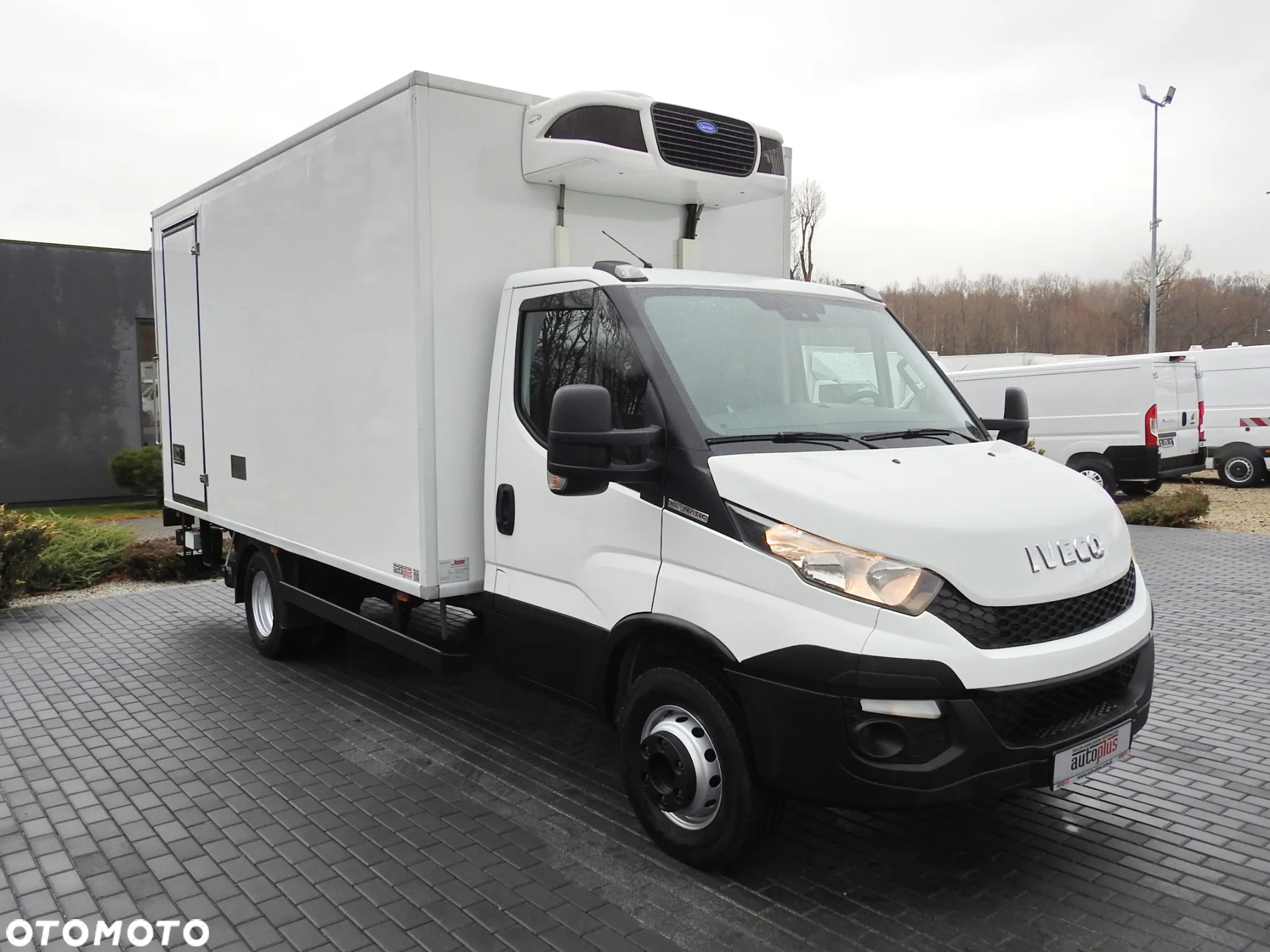 Iveco DAILY 70C17 CHŁODNIA 0*C WINDA 9 PALET ZASILANIE 230V TEMPOMAT KLIMATYZACJA PNEUMATYKA AUTOMAT HI-MATIC BLIŹNIACZE KOŁA 170KM [ 105235 ] - 5