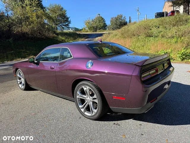 Dodge Challenger - 6